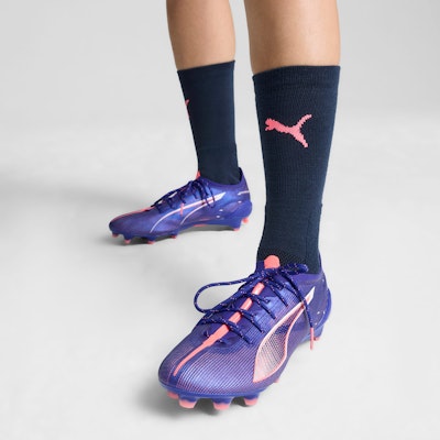 (W) Ultra 5 Ultimate FG Sepatu Bola 107691-01 Lookbook (W) Ultra 5 Ultimate FG Sepatu Bola 107691-01