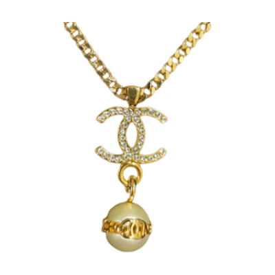 (Women) 2023 CHANEL New Gold Double C Pearl Letter Circle Pendant Necklace for Women ABB846-B14645-NS495