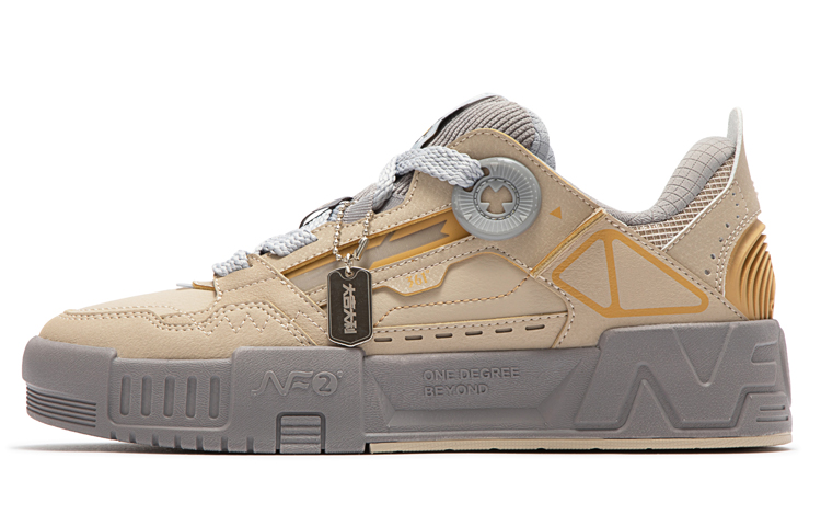 Buy (Women) 361° 和平精英 x Low 'Wheat Brown Charm' 682336628-3