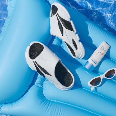 (W) 361° Flying Logo ''Hitam & Putih'' 582221120-1 1