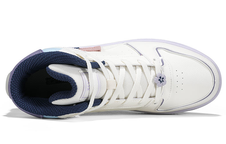 Lookbook (W) 361° High-Top Casual 'Comodidad Blanca' 682146611-2