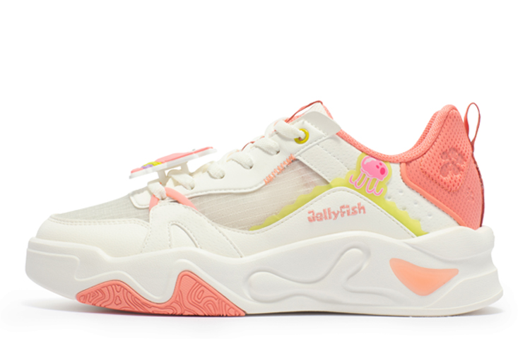 (Women) 361° Jingcheng Pink and White 'Patrick Star Comfort Versatile Low-Top' 682416624-1