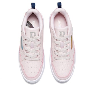 (W) 361° 低帮滑板鞋 '粉白色' 682016606-4 Lookbook (W) 361° 低帮滑板鞋 '粉白色' 682016606-4