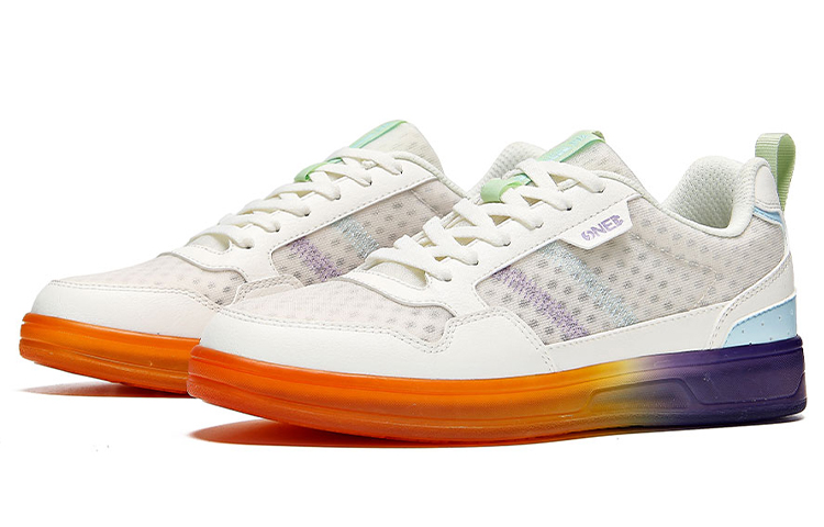 Order (W) Kasur Roda Rendah 361° 'Putih Oren' 682026601-1