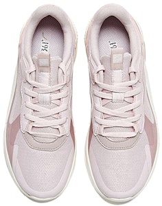 (W) (女款)361° 低幫運動鞋「裸粉色」682016772-4 682016772-4 Lookbook (W) (女款)361° 低幫運動鞋「裸粉色」682016772-4 682016772-4