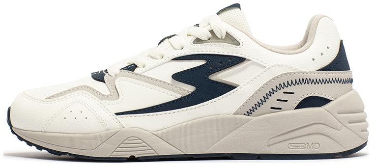 women-361-low-white-682346768