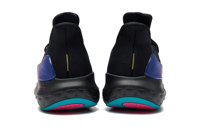 Lookbook (W) Sepatu Lari 361° Low 'Hitam Obsidian' 582112238-5