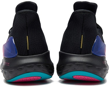 (W) 361° 低帮跑鞋“黑曜石黑” 582112238-5 Lookbook (W) 361° 低帮跑鞋“黑曜石黑” 582112238-5