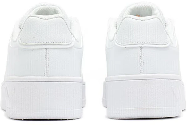 (W) 361° 로우탑 '화이트' 682116601F-7 Lookbook (W) 361° 로우탑 '화이트' 682116601F-7