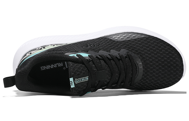 Lookbook (W) Sepatu Lari 361° Low Top 'Hitam' 682112205-4