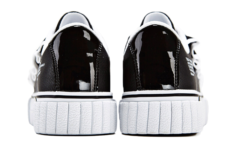 Lookbook (W) Zapatillas de Skate 361° Low Top 'Blanco y Negro' 681836624-3