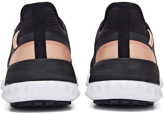 (W) 361° 低帮运动鞋 '黑红' 681936723-4 Lookbook (W) 361° 低帮运动鞋 '黑红' 681936723-4