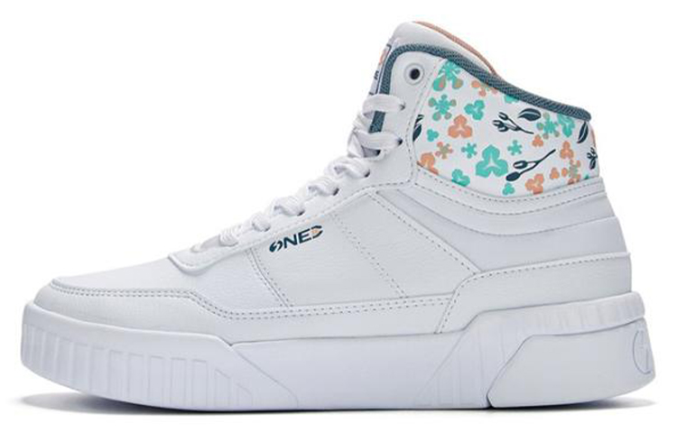 Buy (W) 361° 复古中帮篮球鞋 '白色' 581946621-4