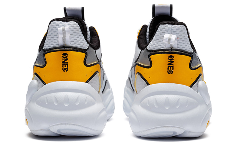 Lookbook (W) 361° x 小黃人 Dad Shoes '白黃' 682026768-1