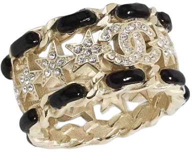 women-2023-early-spring-chanel-gold-star-logo-hollow-metal-ring-for-women-ab-9825-b10101-nl-525