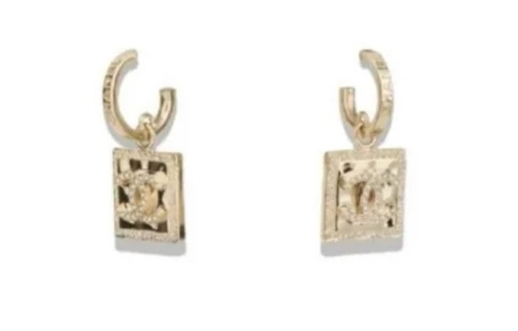 Order (Women) [2023 Spring/Summer] CHANEL Stylish Elegant Gold Earrings for Women AB2468-B010203-NK642
