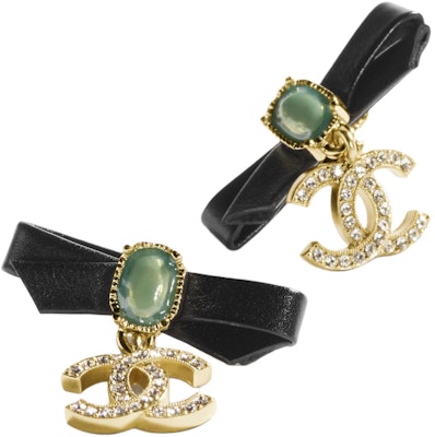 (Women) 【24A New】 CHANEL Gold Bow Metal Earrings for Women. ABD862-B17553-NZE52 Lookbook (Women) 【24A New】 CHANEL Gold Bow Metal Earrings for Women. ABD862-B17553-NZE52