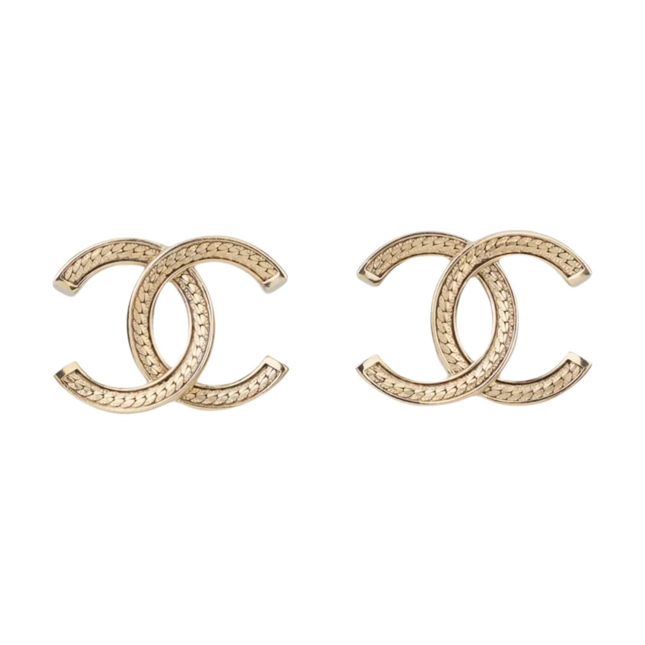 (Women) 【24B New】 CHANEL Double C Engraved Textured Stud Earrings Gold - . AB-24B-0017 圖 2