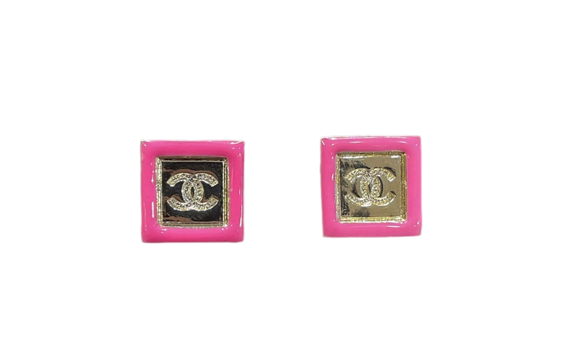 (Women) 【24C New】CHANEL Classic Double C Earrings Pink Edge for Women - Pink ABC377-B15333-NU358