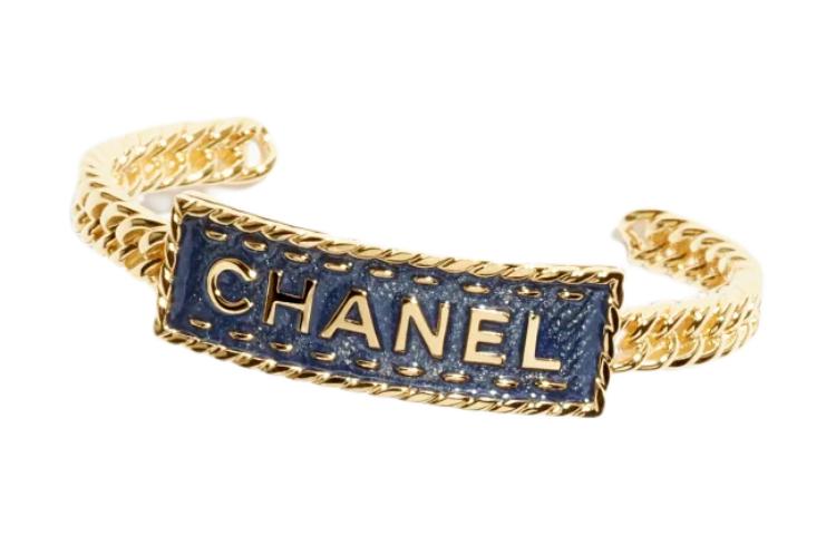 Order (W) [24P Baru] Gelang CHANEL - Desain Pelat Nama Huruf Emas ABC722-B15375-NU456