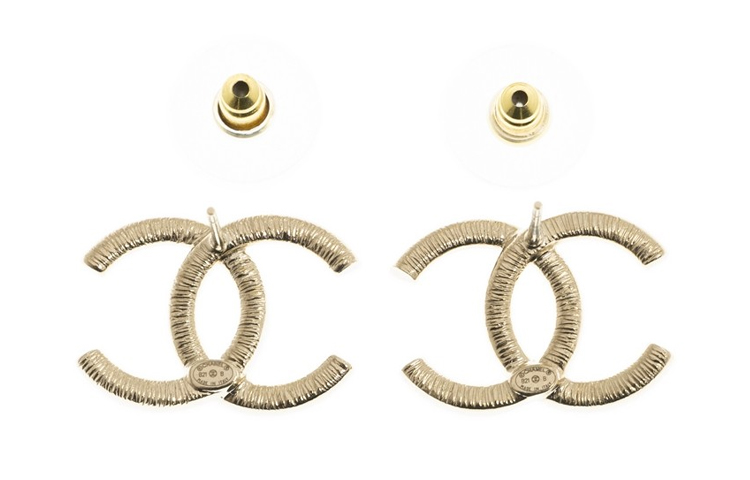 (Women) [Early Spring 22C] CHANEL Classic Double C Metal Rhinestone Stud Earrings Gold AB6727-B06493-NE832 圖 3