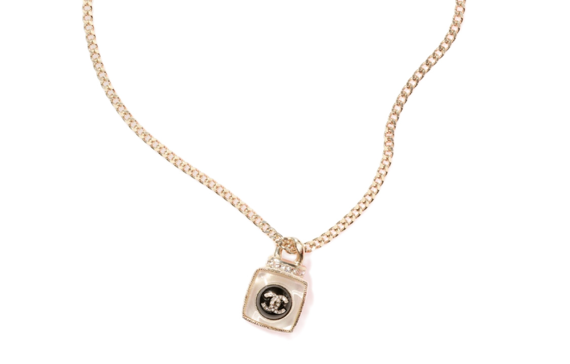 (Women) [Early Spring 22C] CHANEL Double C Logo Necklace Gold AB7681-B07448-NG612