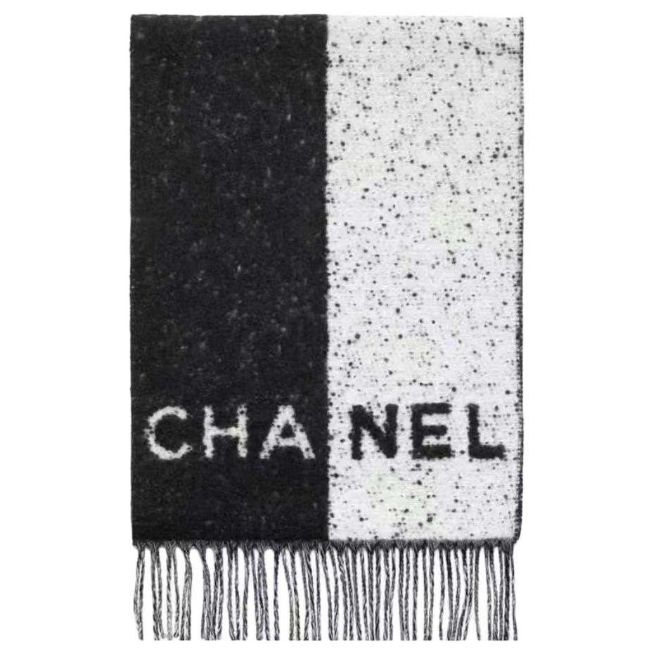 (Women) 【New 24K】CHANEL Women’s Wool Knit Scarf Black White Letter Print AAA494B18269NZY22