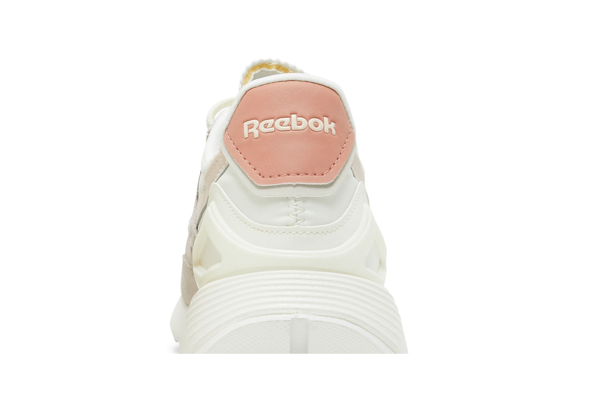 Sizing (W) Reebok Classic Legacy AZ ''Soft Ecru'' Sneaker GZ1535