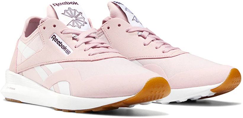 (女性) Reebok 經典尼龍鞋 '經典粉紅色' FY3532 Lookbook (女性) Reebok 經典尼龍鞋 '經典粉紅色' FY3532