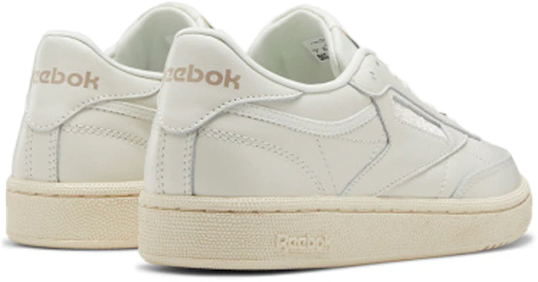 (W) Reebok Club C 85 'Chalk' Sepatu Sneakers EF7885 Lookbook (W) Reebok Club C 85 'Chalk' Sepatu Sneakers EF7885