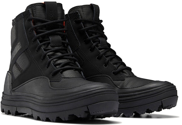 (女性款)Reebok Club C Cleated Mid 'Triple Black' H69134 Lookbook (女性款)Reebok Club C Cleated Mid 'Triple Black' H69134