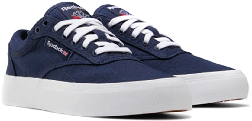 (女款)Reebok Club C Coast 'Vector Navy' G57852 Lookbook (女款)Reebok Club C Coast 'Vector Navy' G57852