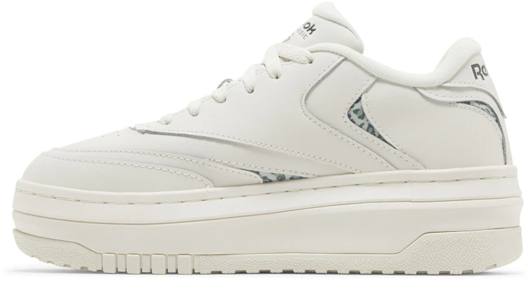 (女款)Reebok Club C Extra 'Snow Leopard' HQ2129 Lookbook (女款)Reebok Club C Extra 'Snow Leopard' HQ2129
