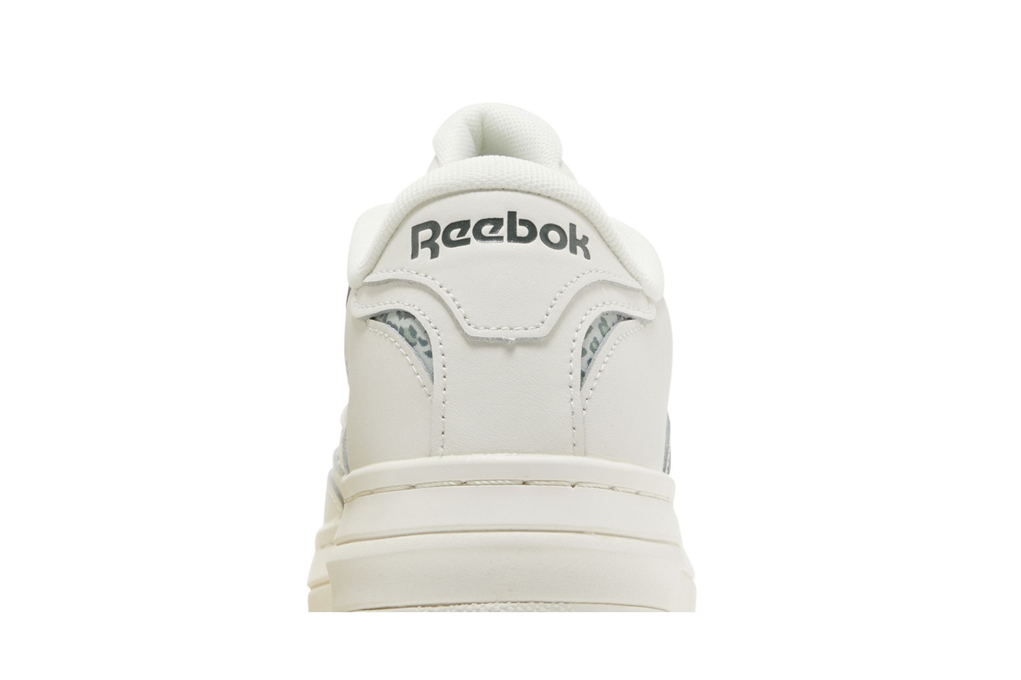 Sizing （女款）Reebok Club C Extra 'Snow Leopard' HQ2129