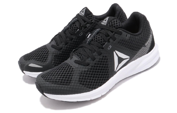 Lookbook (W) Reebok Endless Road ''Nero'' CN6429