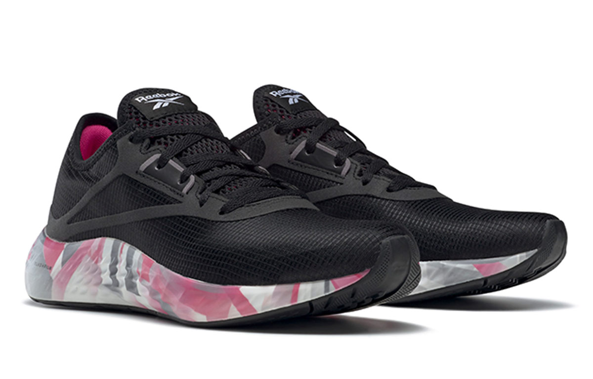 Shop (W) Reebok Flashfilm 3 ''Schwarz Stolz Rosa'' FU8747