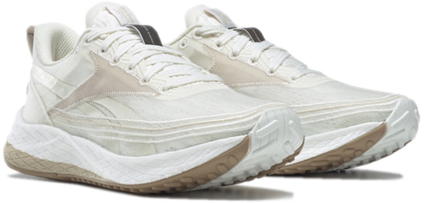 (W) Reebok Floatride Energy 4 'Chalk Stucco Gum' Sepatu Olahraga Pria/Wanita GX3016 Lookbook (W) Reebok Floatride Energy 4 'Chalk Stucco Gum' Sepatu Olahraga Pria/Wanita GX3016