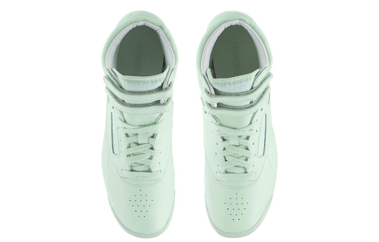 Lookbook (W) Reebok Freestyle Hi ''Mist'' Dames Sneakers BS7863