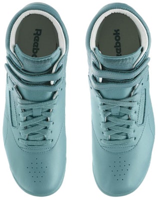 (W) Reebok Freestyle Hi CB Wanita Sneakers BS7860 Lookbook (W) Reebok Freestyle Hi CB Wanita Sneakers BS7860