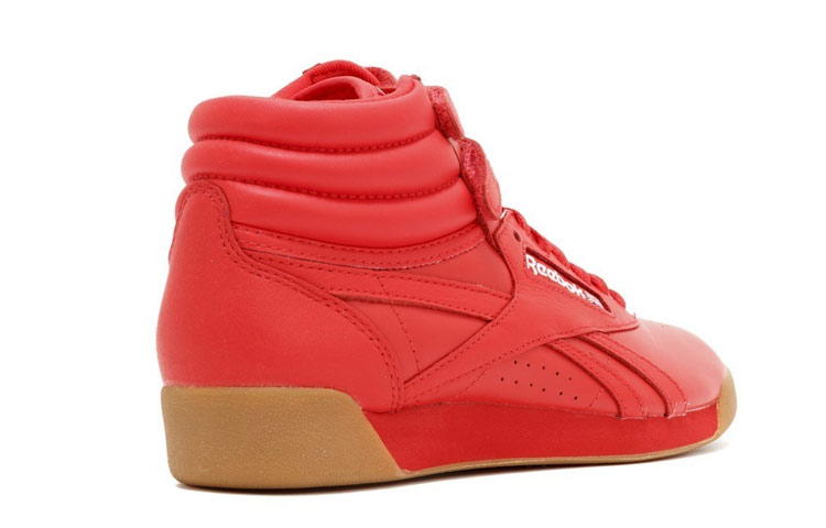 Shop (W) Reebok Freestyle Hi Kecergasan BD1603