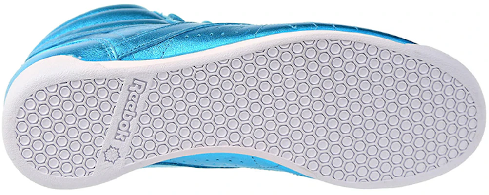 (W) Reebok Freestyle Hi Metallic ''Feather Blue'' Blauw Metallic Sneakers CN0959 Details for (W) Reebok Freestyle Hi Metallic ''Feather Blue'' Blauw Metallic Sneakers CN0959