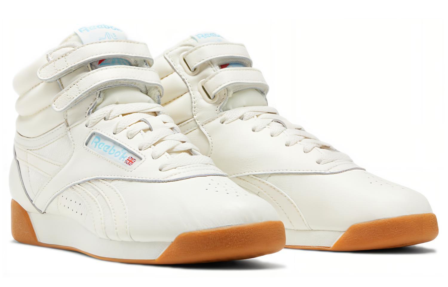 Lookbook (W) Reebok Freestyle High ''40th Anniversary - Chalk Gum'' Damen Sneaker GX2789
