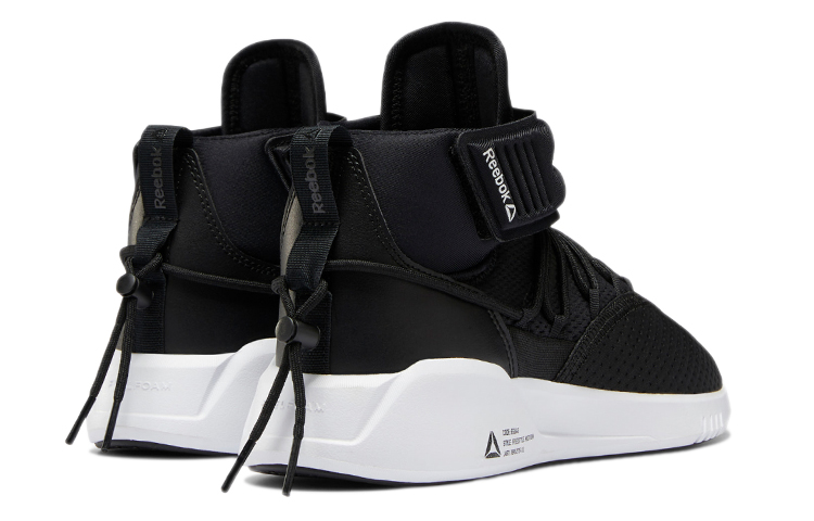 Shop (W) Reebok Freestyle Motion ''Noir'' DV5384