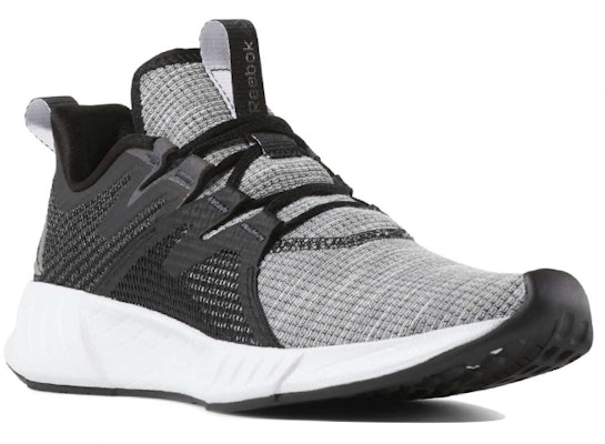 (W) Reebok Fusium Run 2.0 'Hitam' CN6390 Lookbook (W) Reebok Fusium Run 2.0 'Hitam' CN6390