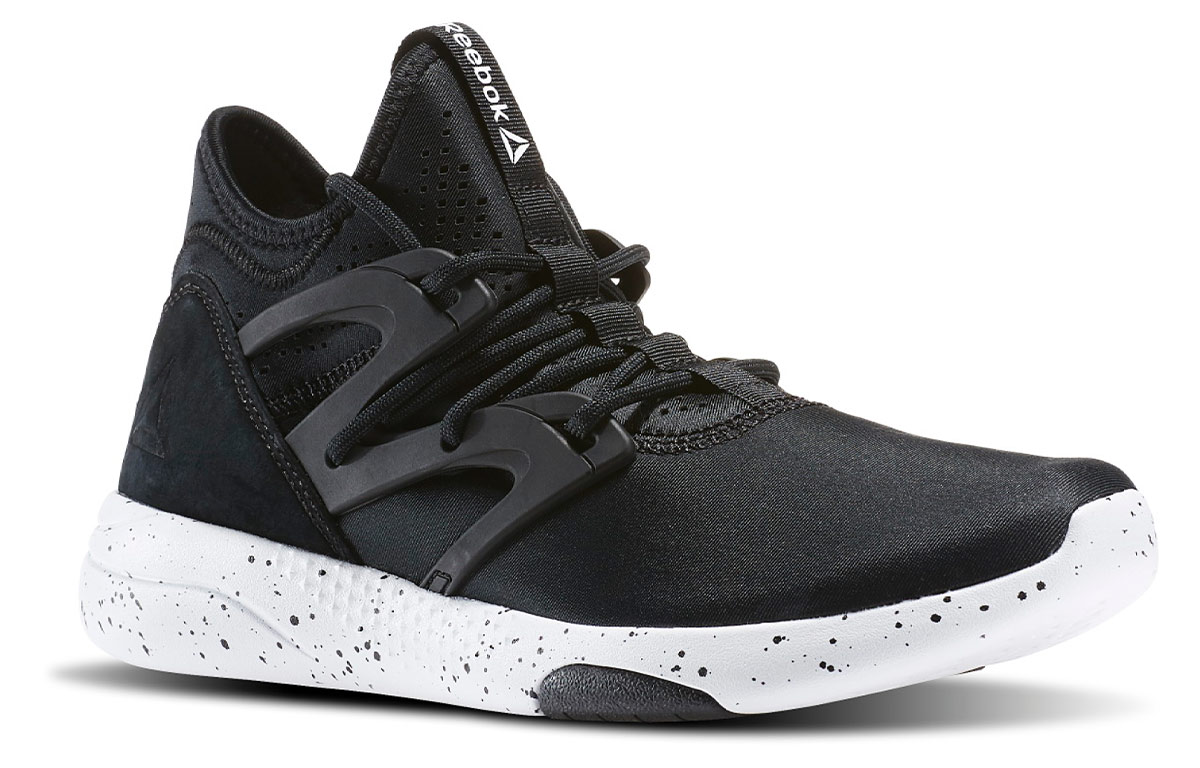 Lookbook (女性)  Reebok Hayasu BD2069