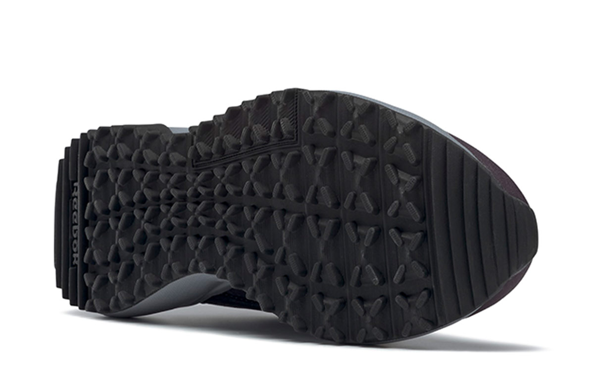 Details for (W) Reebok Lavante Terrain ''Ombre de Minuit'' FU8608