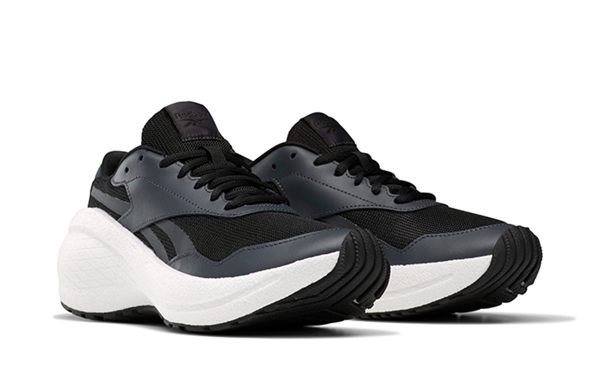 Lookbook (W) Reebok Metreon ''Nero Grigio Vero'' FW5176