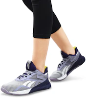 Sizing (女性)Reebok Nano 10 '紫霧' EF7531