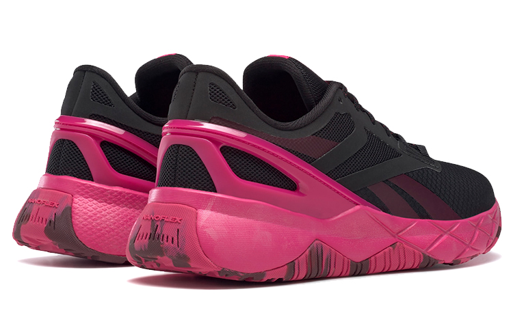 Lookbook (W) Reebok Nanoflex TR ''Zwart Pursuit Roze'' H67690