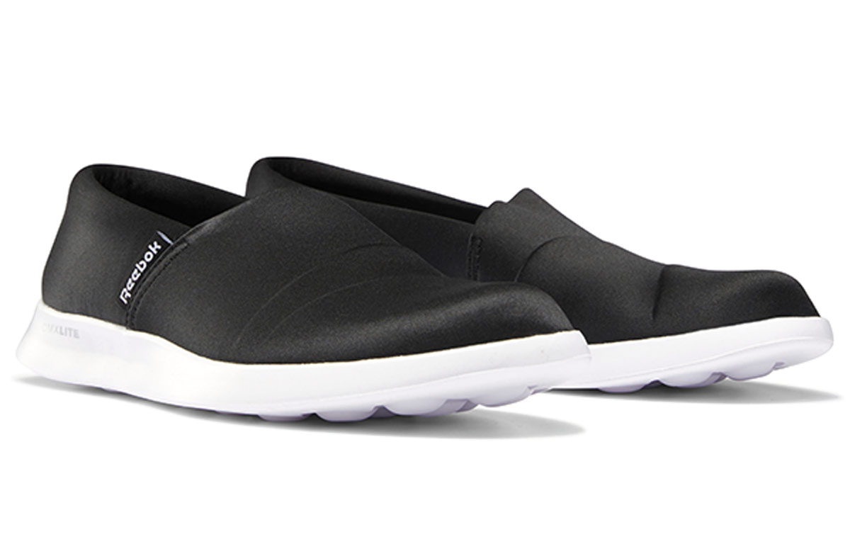 Lookbook (W) Reebok Reestroll DMX Lite Slip-On ''Nero Bianco'' FZ0295